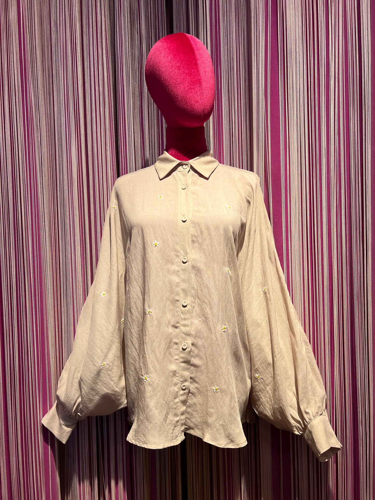 Front street -30%camicia beige con margherite piccole