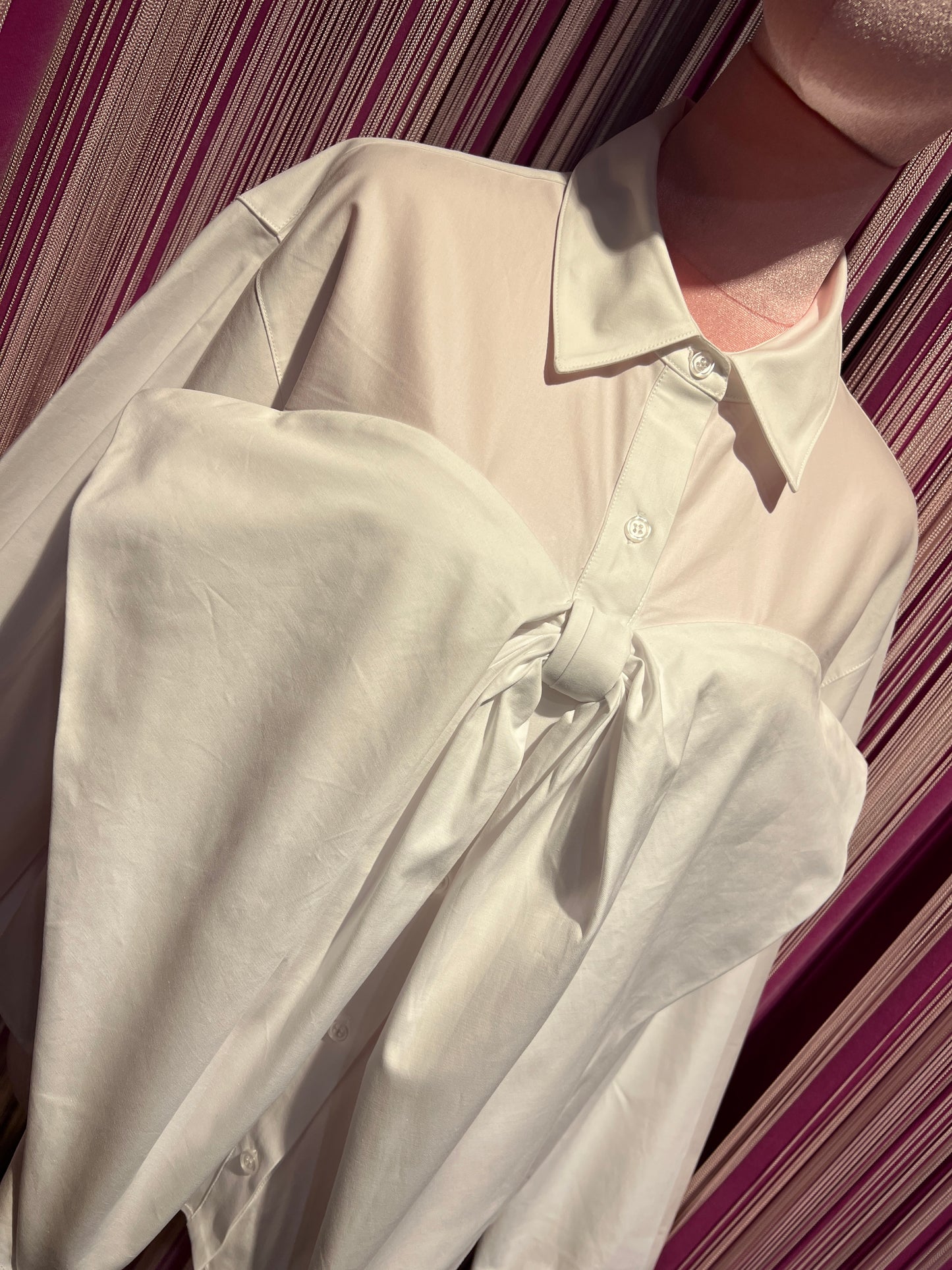 Essentiel antwerp camicia bianca con fiocco Ibow