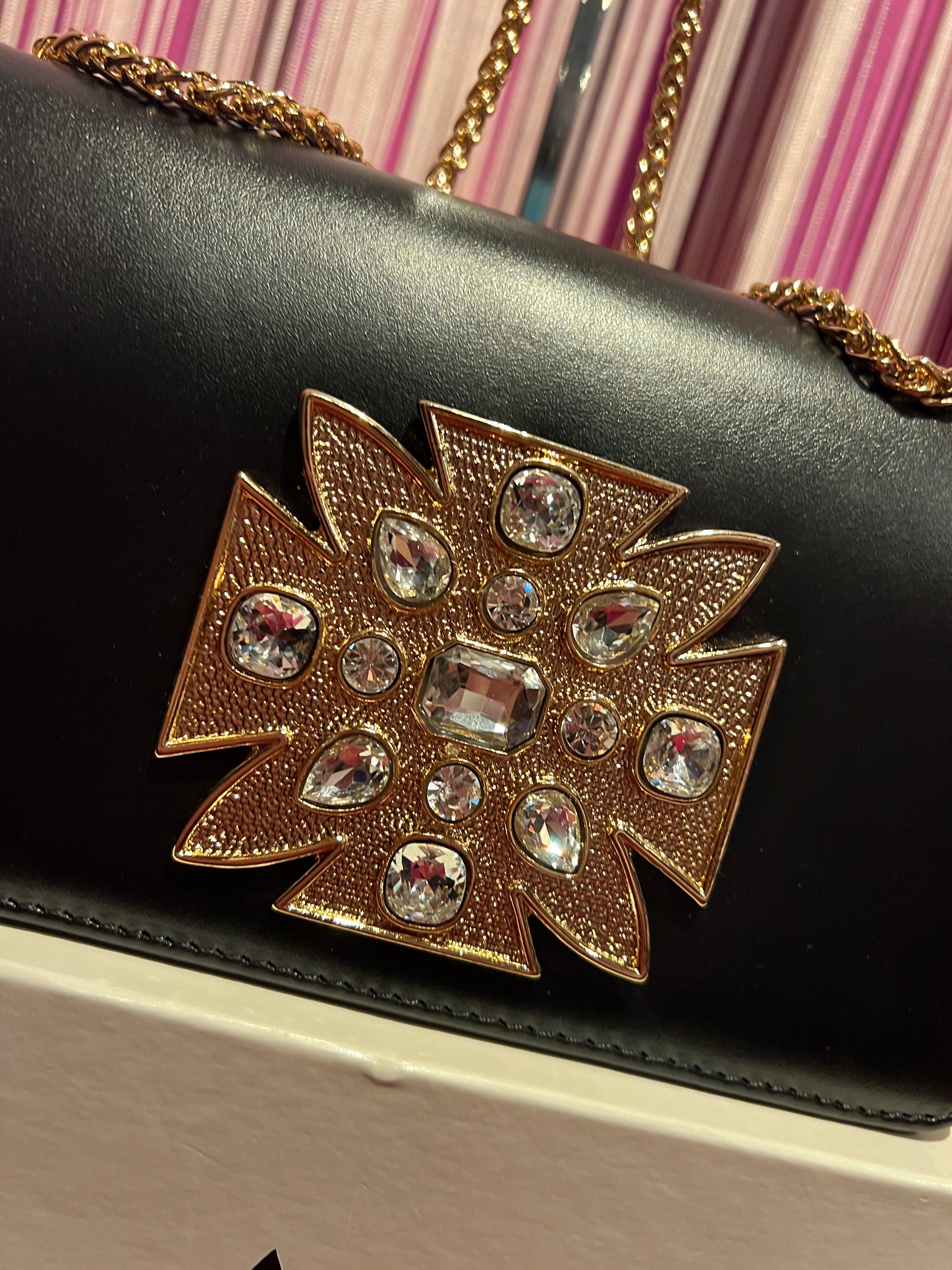 Aleva’ borsa in nappa nera con placca gioiello oro e cristalli argento