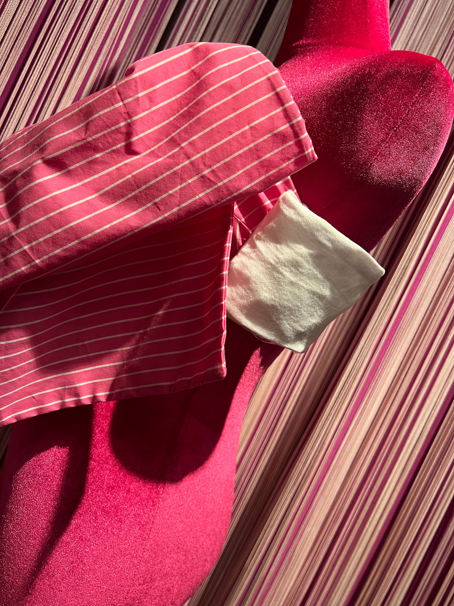 Gina Gorgeous top con fiocco a righe rosa e bianco