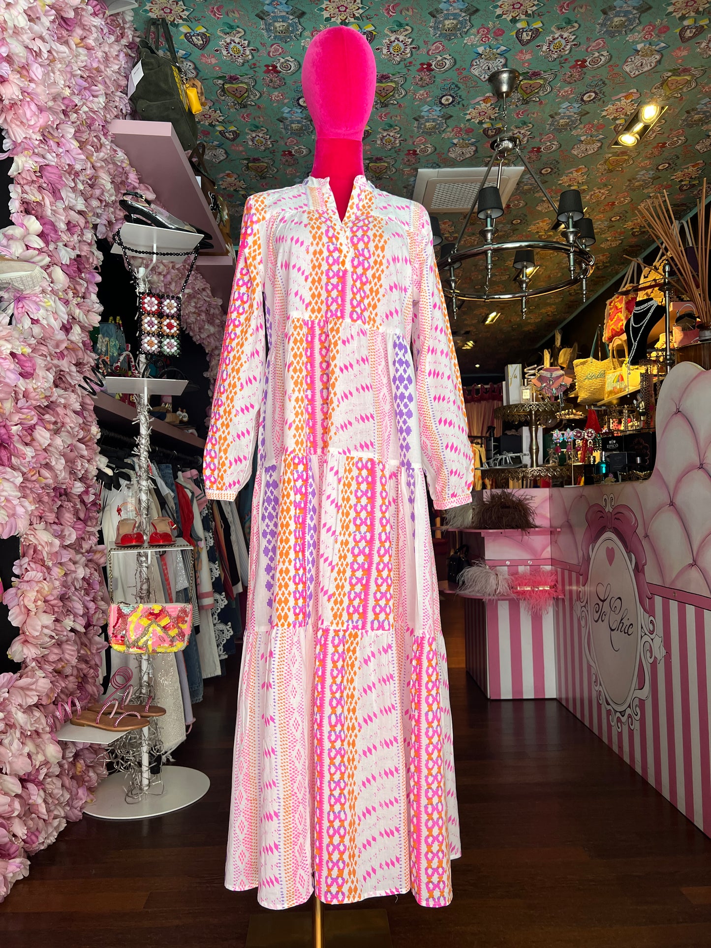 Mon amour Paris sconto-20 % abito lungo fantasia geometrica fucsia/arancio/ viola su sfondo bianco