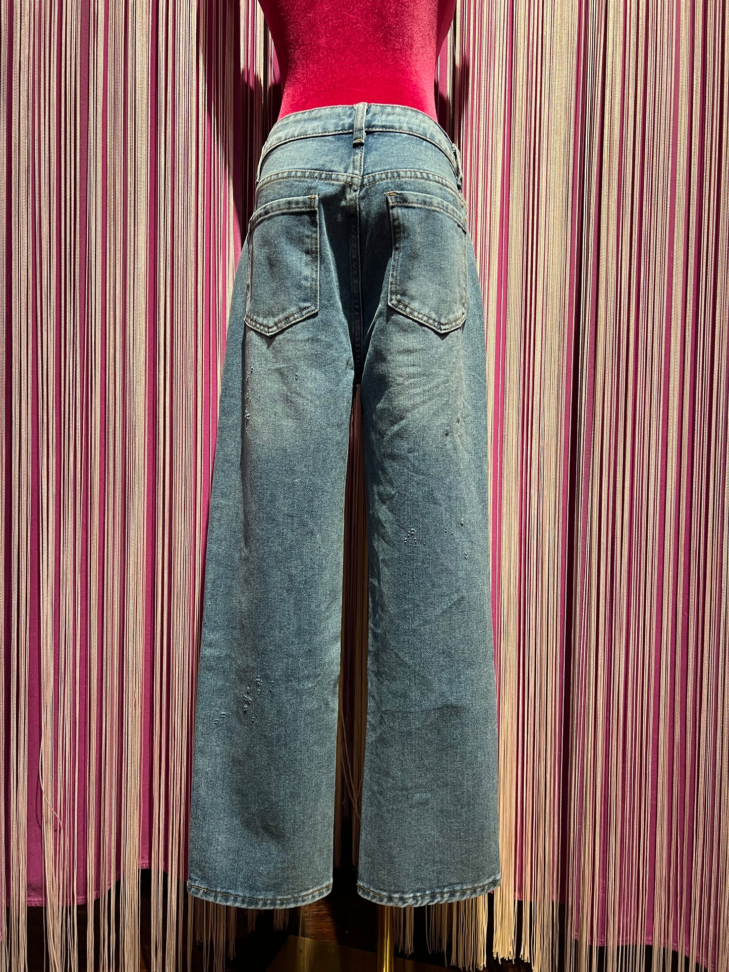History Repeats jeans denim con scritte nere glitter