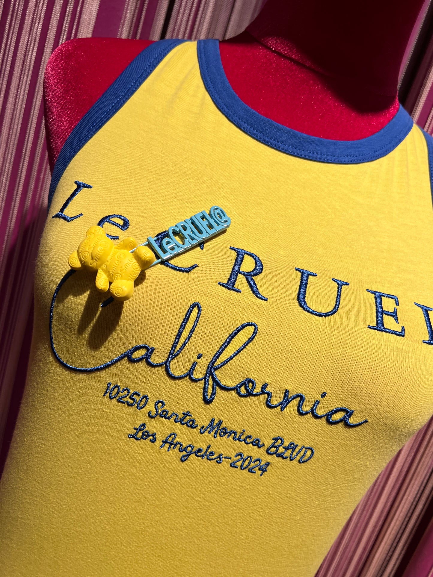 Le Cruel canotta gialla/azzurro scritta California