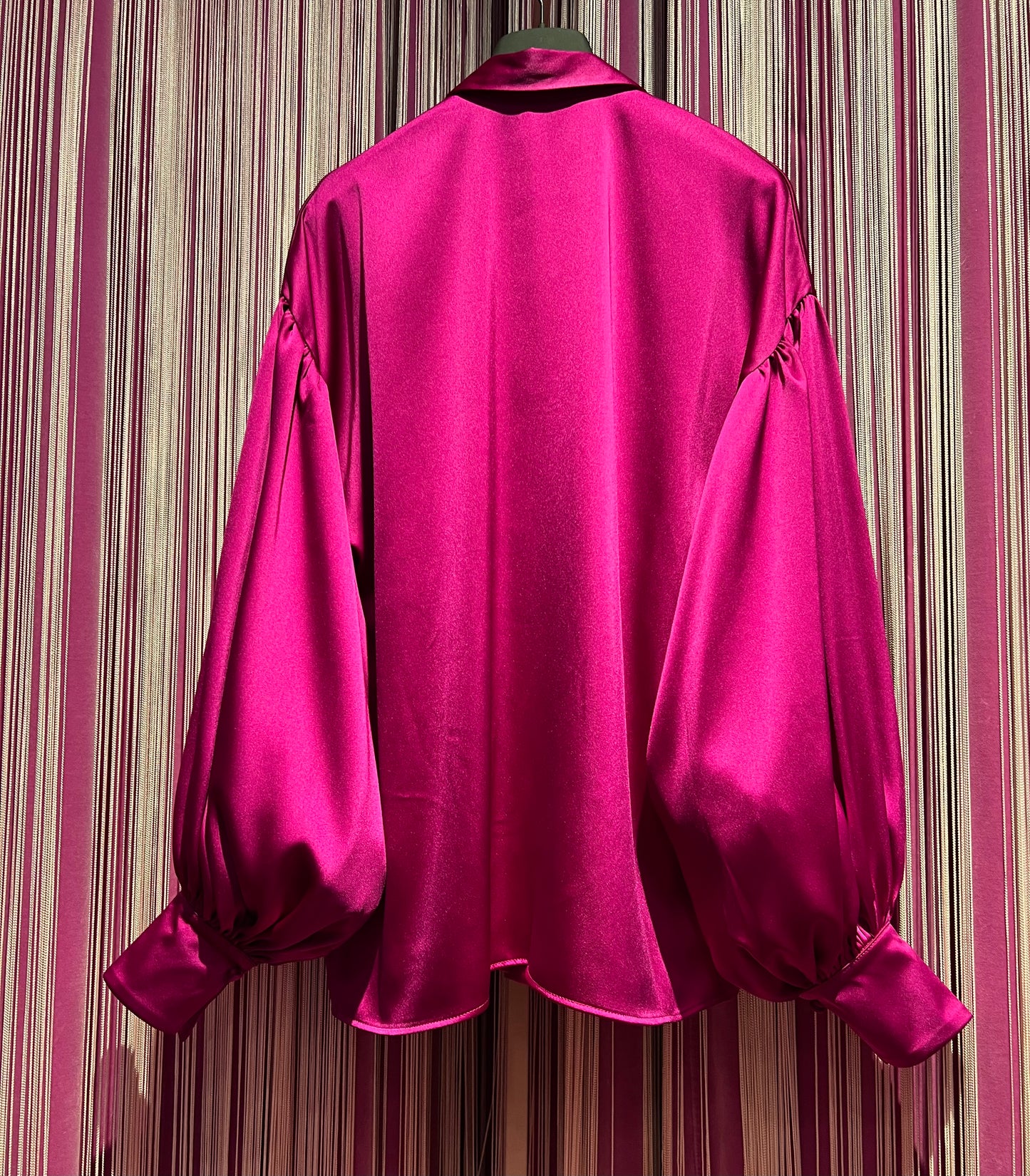 Actualee camicia satin manica a sbuffo