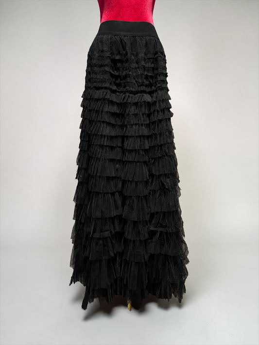 The room gonna a balze di tulle lunga nera con elastico in vita