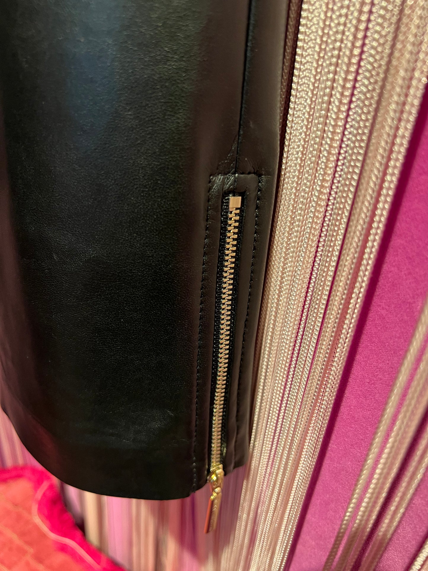 Simona Corsellini meno 50%pantalone cargo ecopelle nero