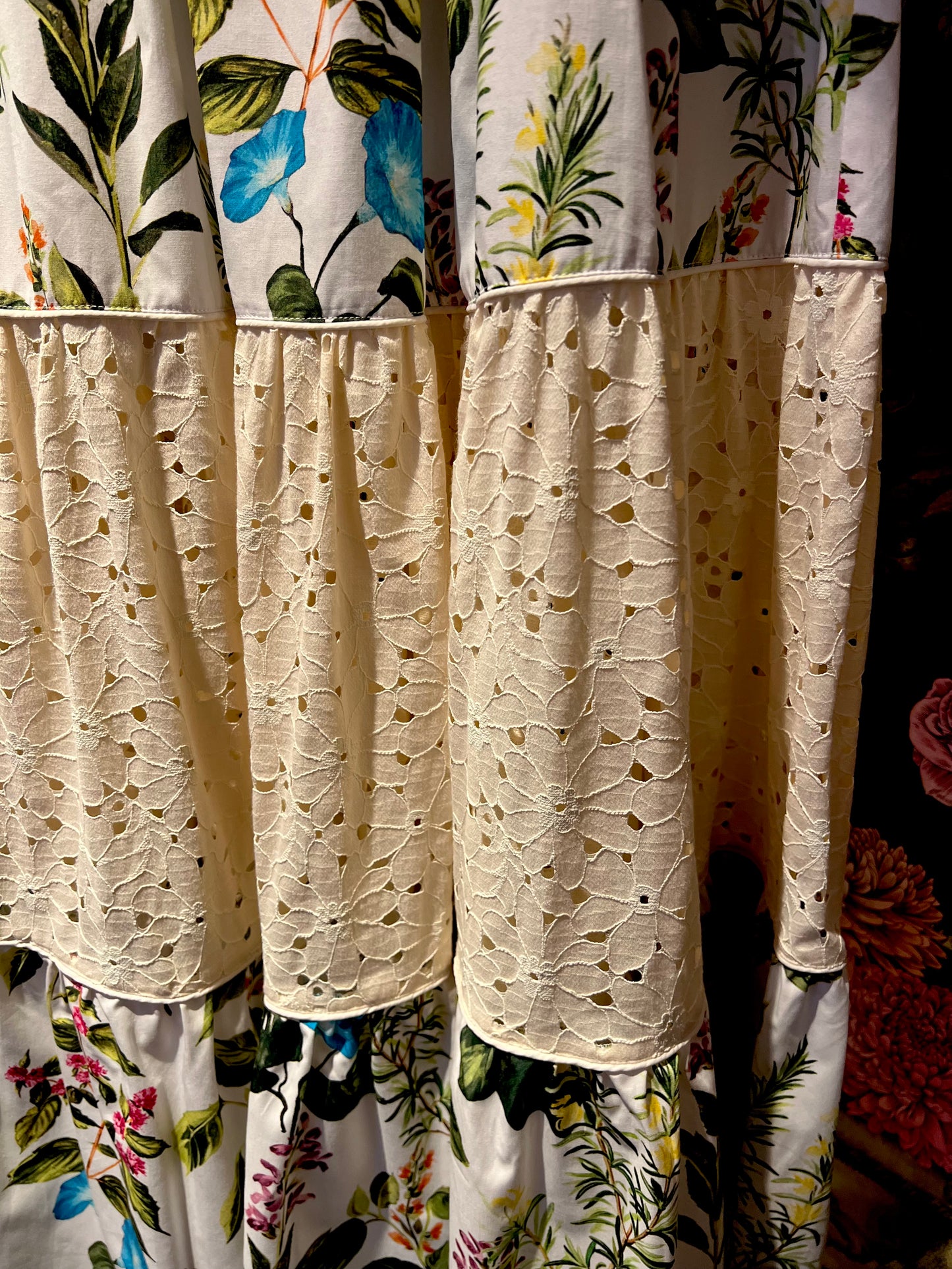 Gina Gorgeous meno 50 % gonna balze stampa fiori /sangallo