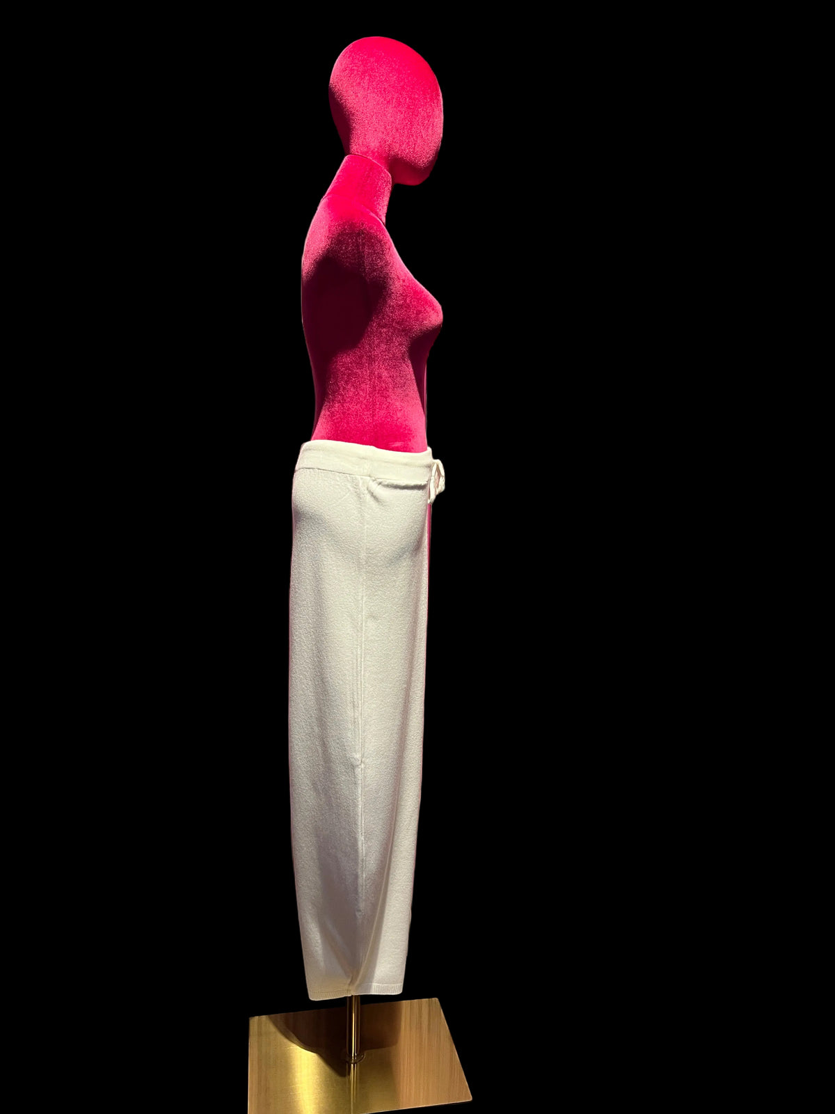 The room completo tre pezzi bianco gilet simil pelliccia pantalone e maglia