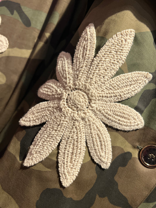 5 Progress giacca sahariana camouflage con fiori crochet