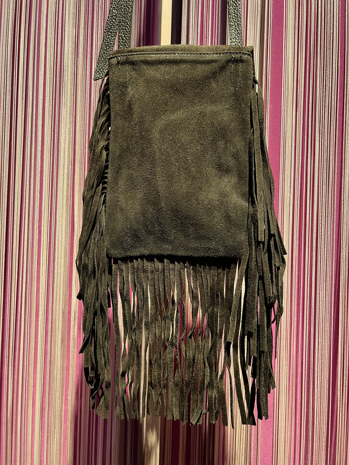 Love & roses tracollina TEXAS in suede con frange , nappina e mini pochette, colore marrone scuro