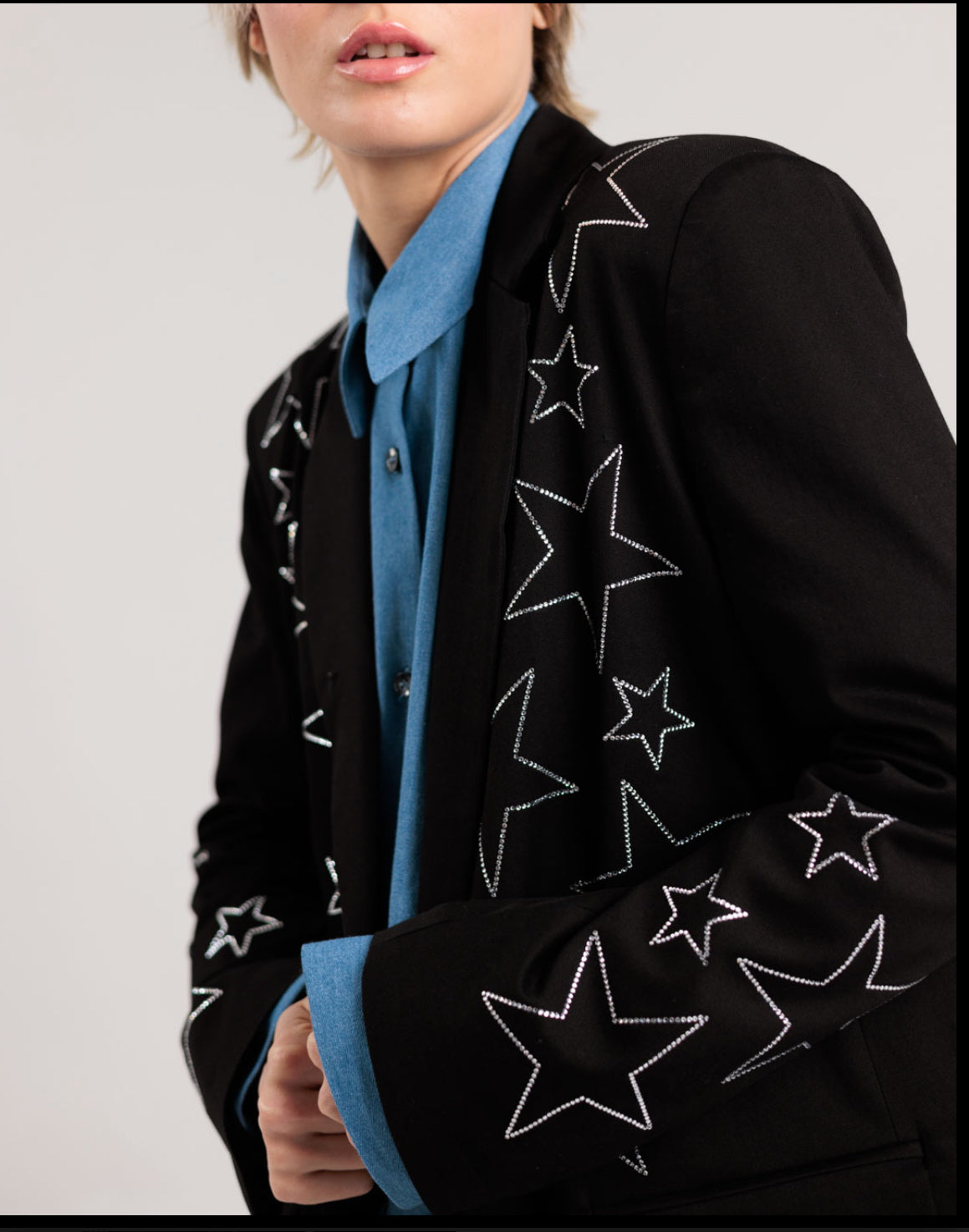 Rossano Perini blazer nero oversize con decorazioni in cristalli stelle