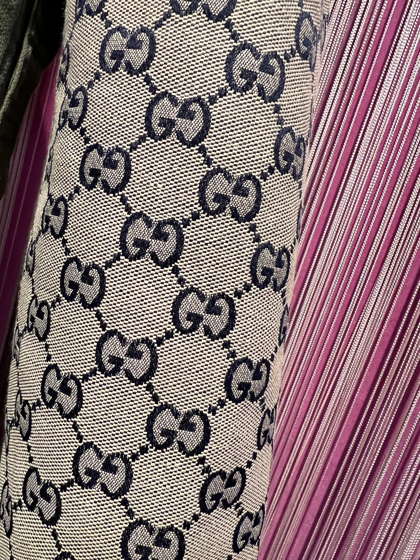 ABpink 🩷 la verdina , giacca militare con patch api perline blu e tessuto GG