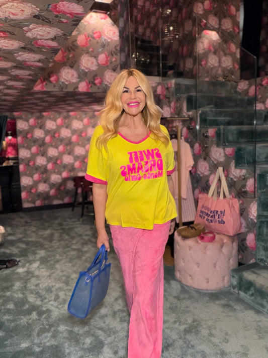 Anouk t shirt di cotone giallo flou con bordi fucsia stampa fucsia “ Sweet dreams Monte-Carlo