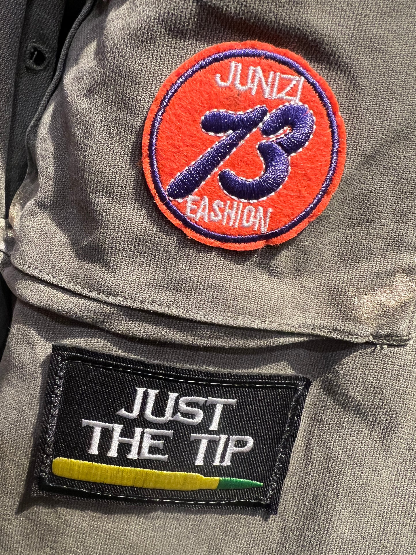 ABpink 🩷 giacca la verdina verde militare unisex con patch lone wolf , topolino