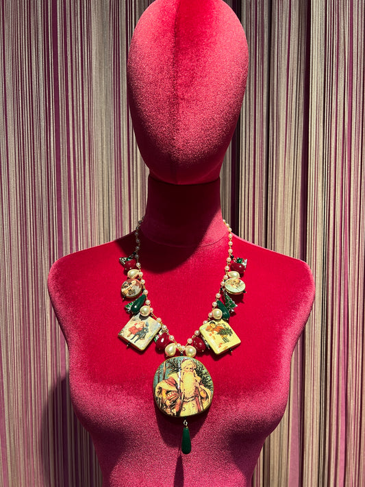 Collana perle rosario con pendenti e charms a tema natalizio