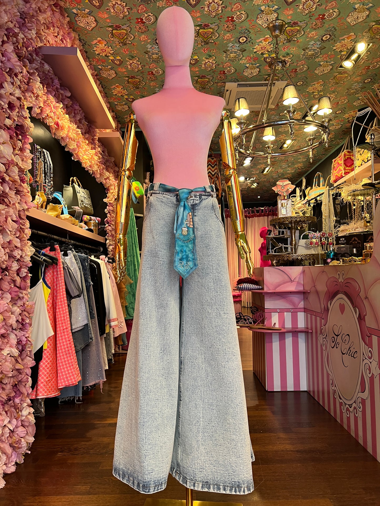 Front street jeans largo super aged con cinta cravatta
