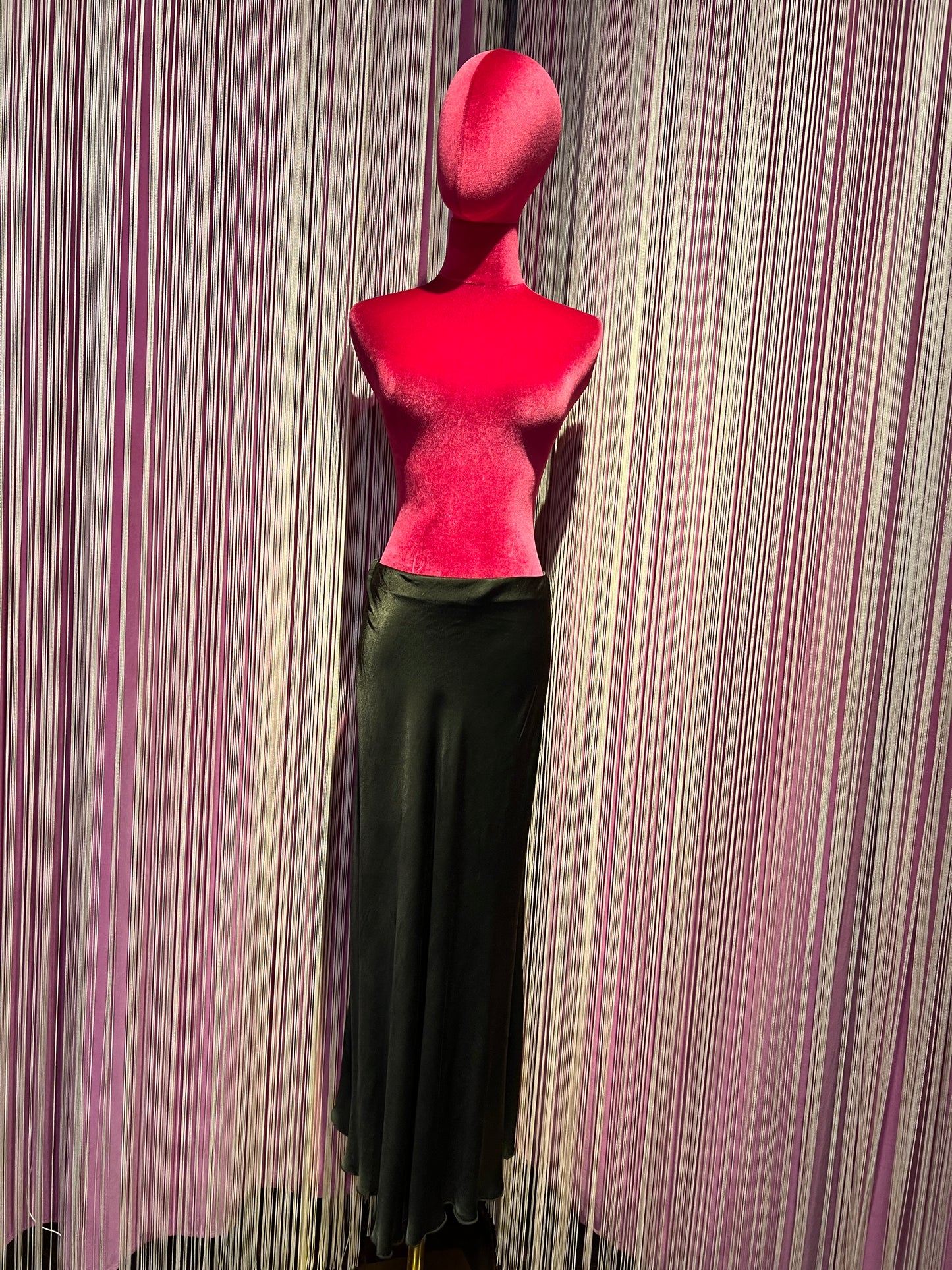 Love & roses gonna a sirena testa di moro in satin elastico in vita