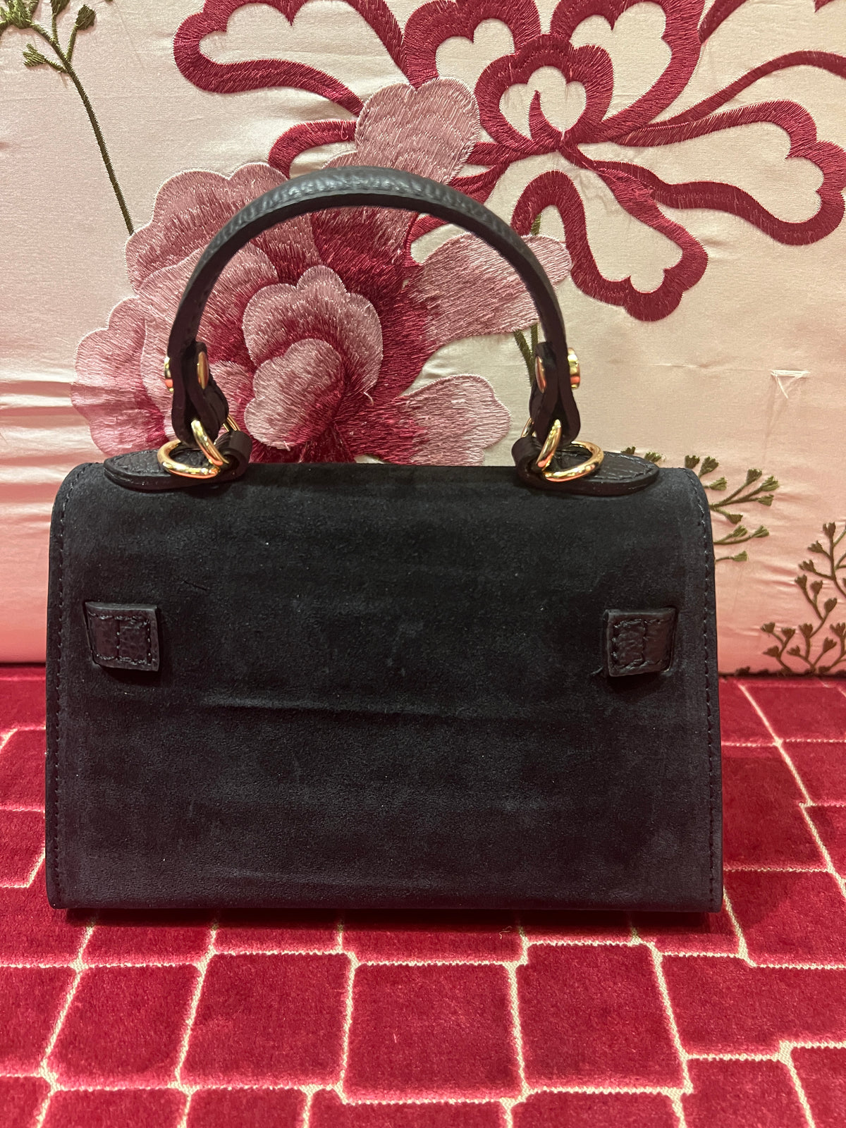 Borsa a mano in pelle scamosciata nera con tracollina