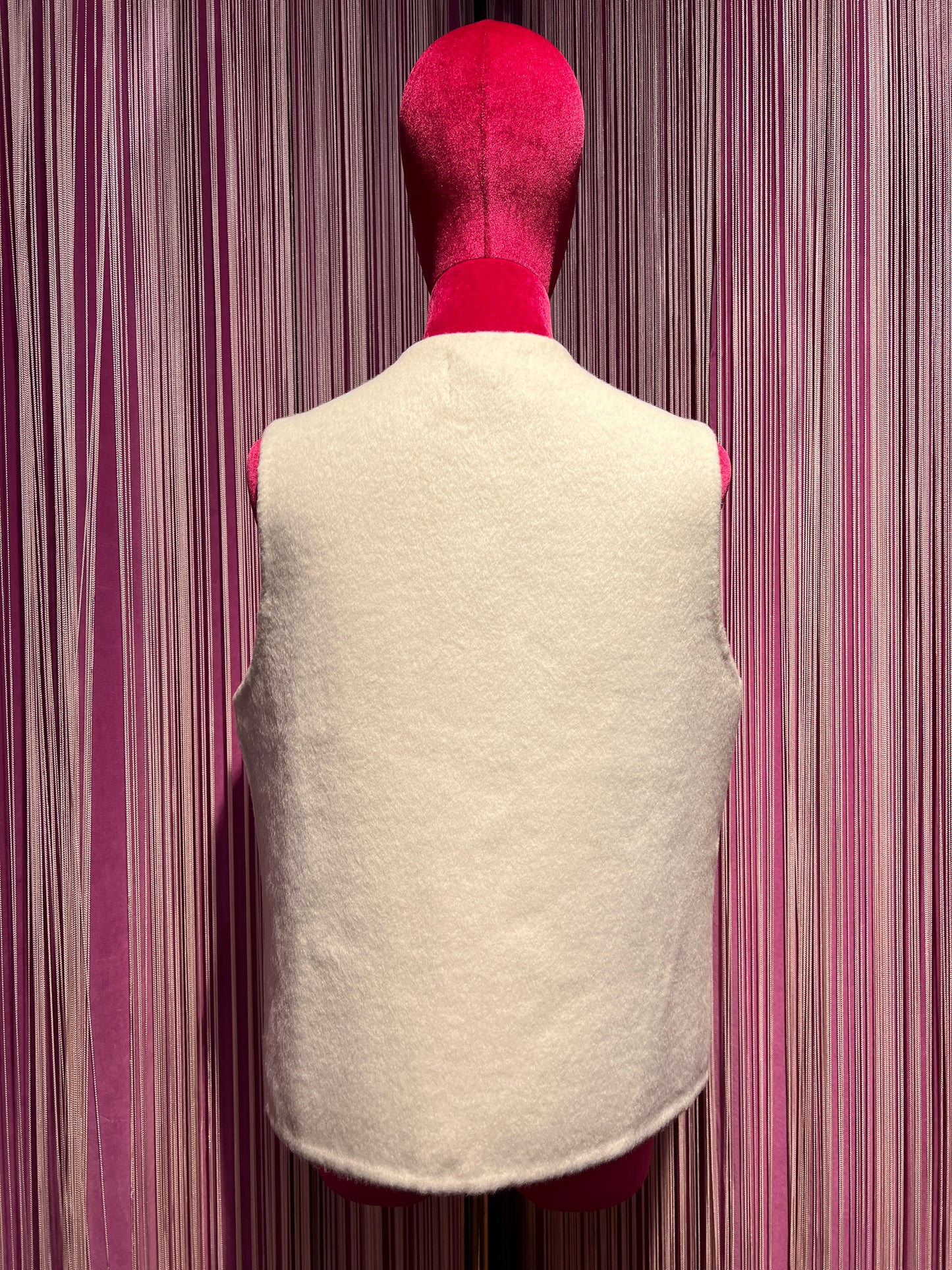 Front street gilet panno panna con scritta perline e cristalli “ Ma la notte la festa è finita evviva la vita”