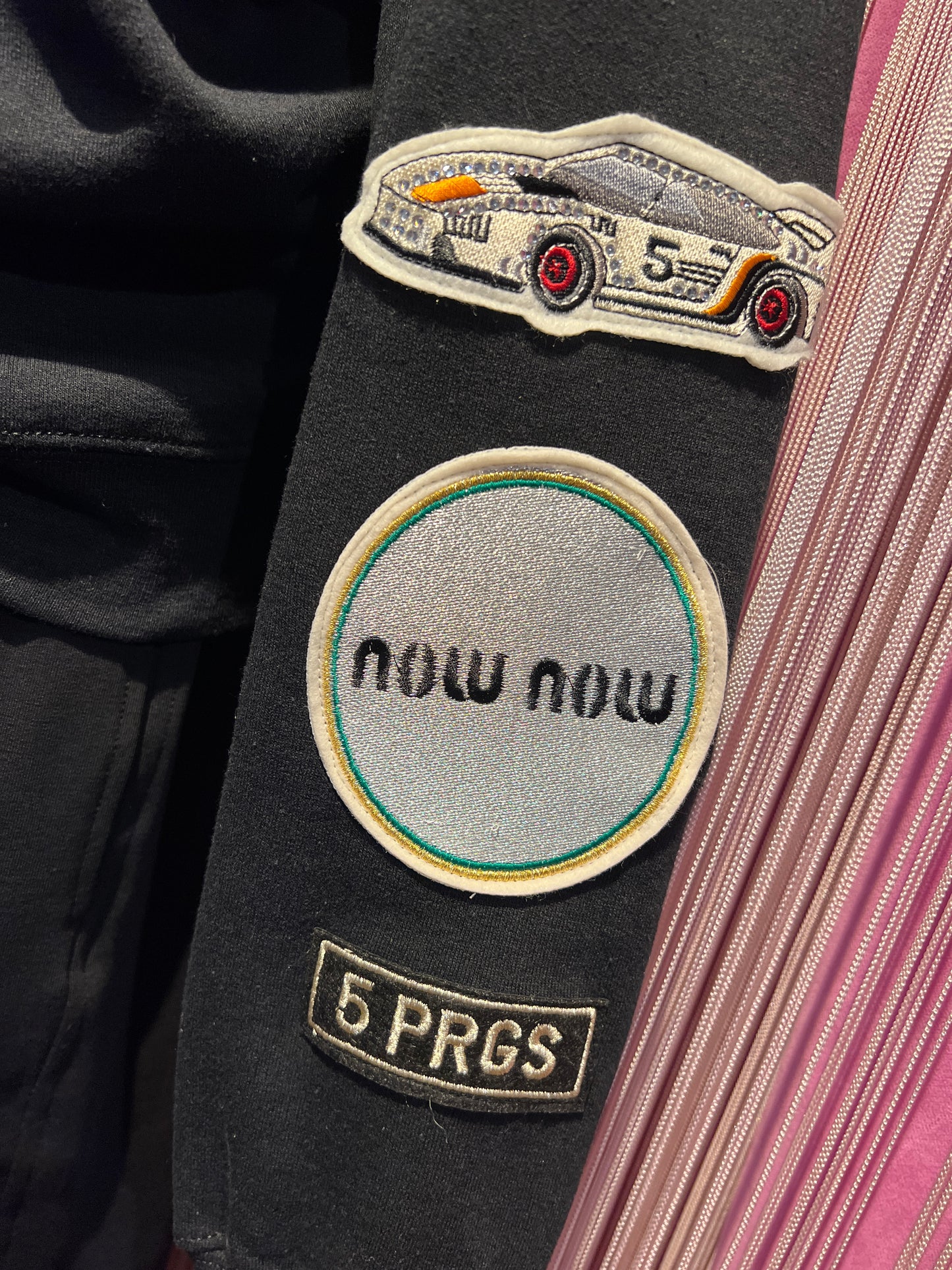 5 Progress completo felpa e pantalone con applicazione patch