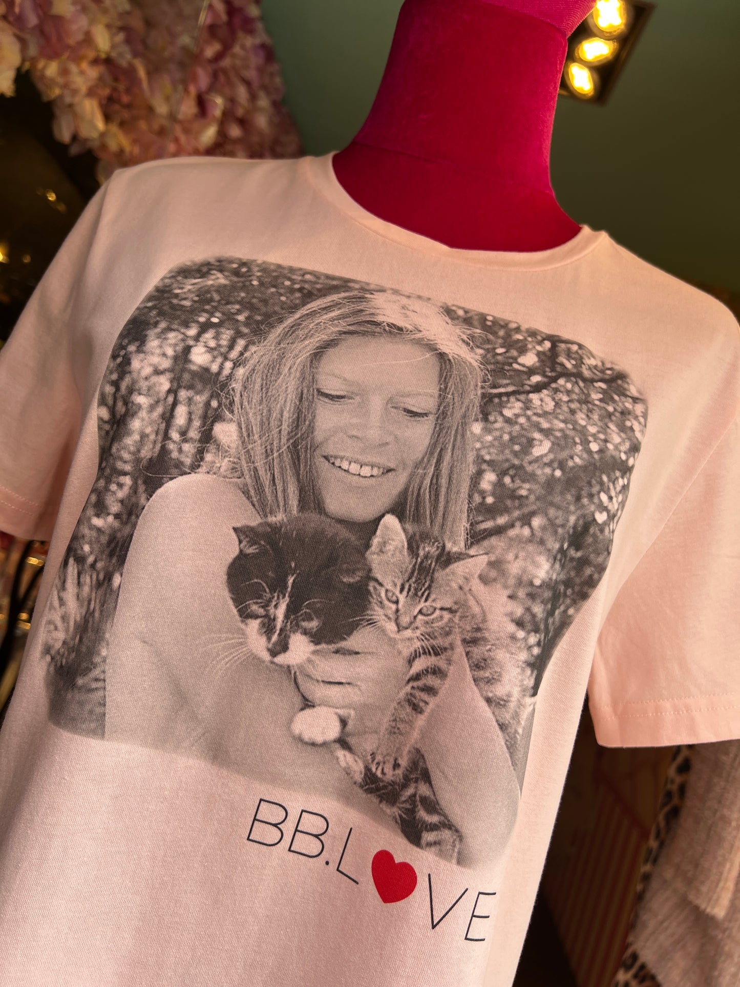 Brigitte Bardot t shirt rosa con stampa foto B B con gattini BB love