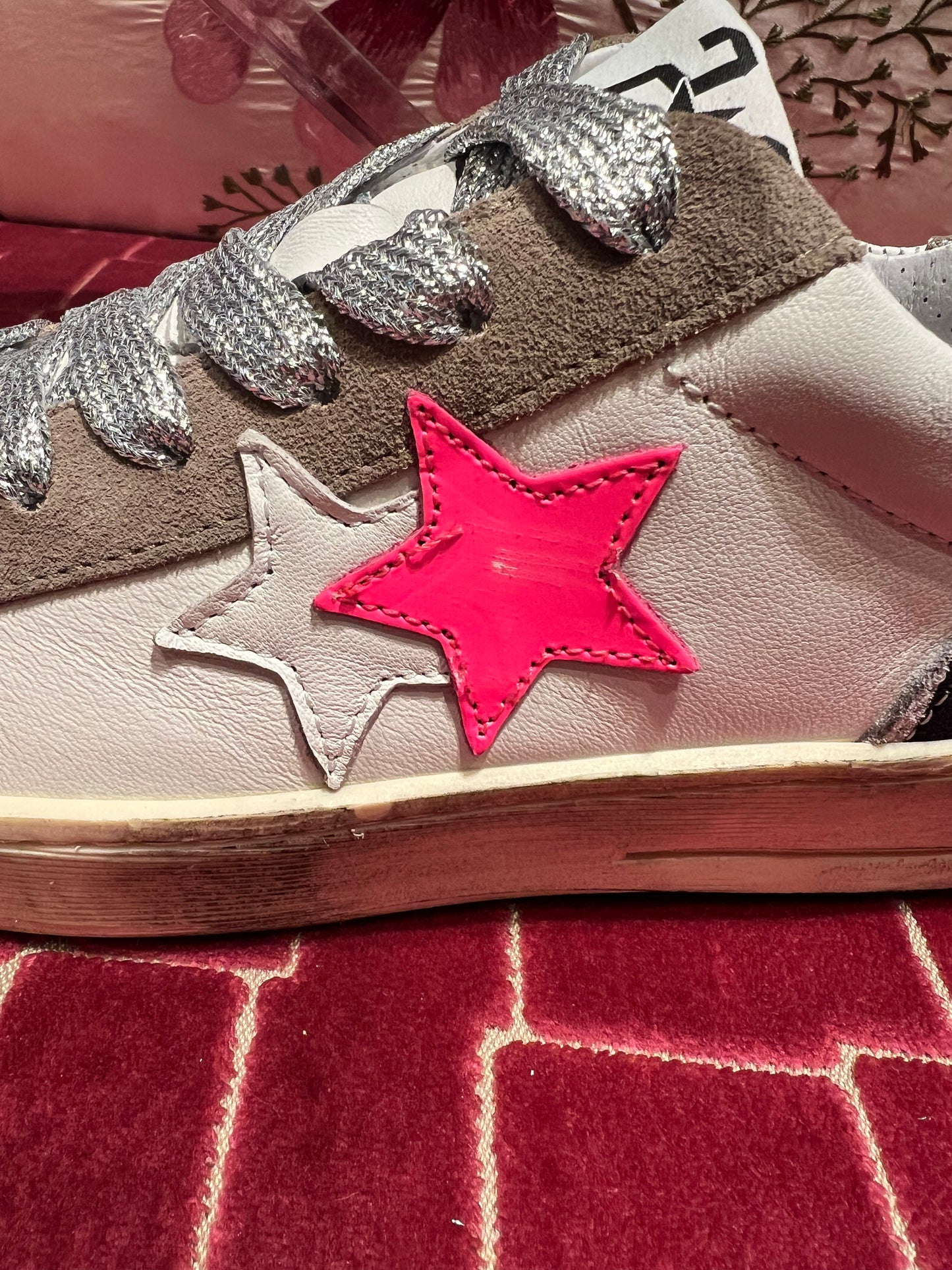 2 Star collection sneakers pelle bianca dettagli zebra