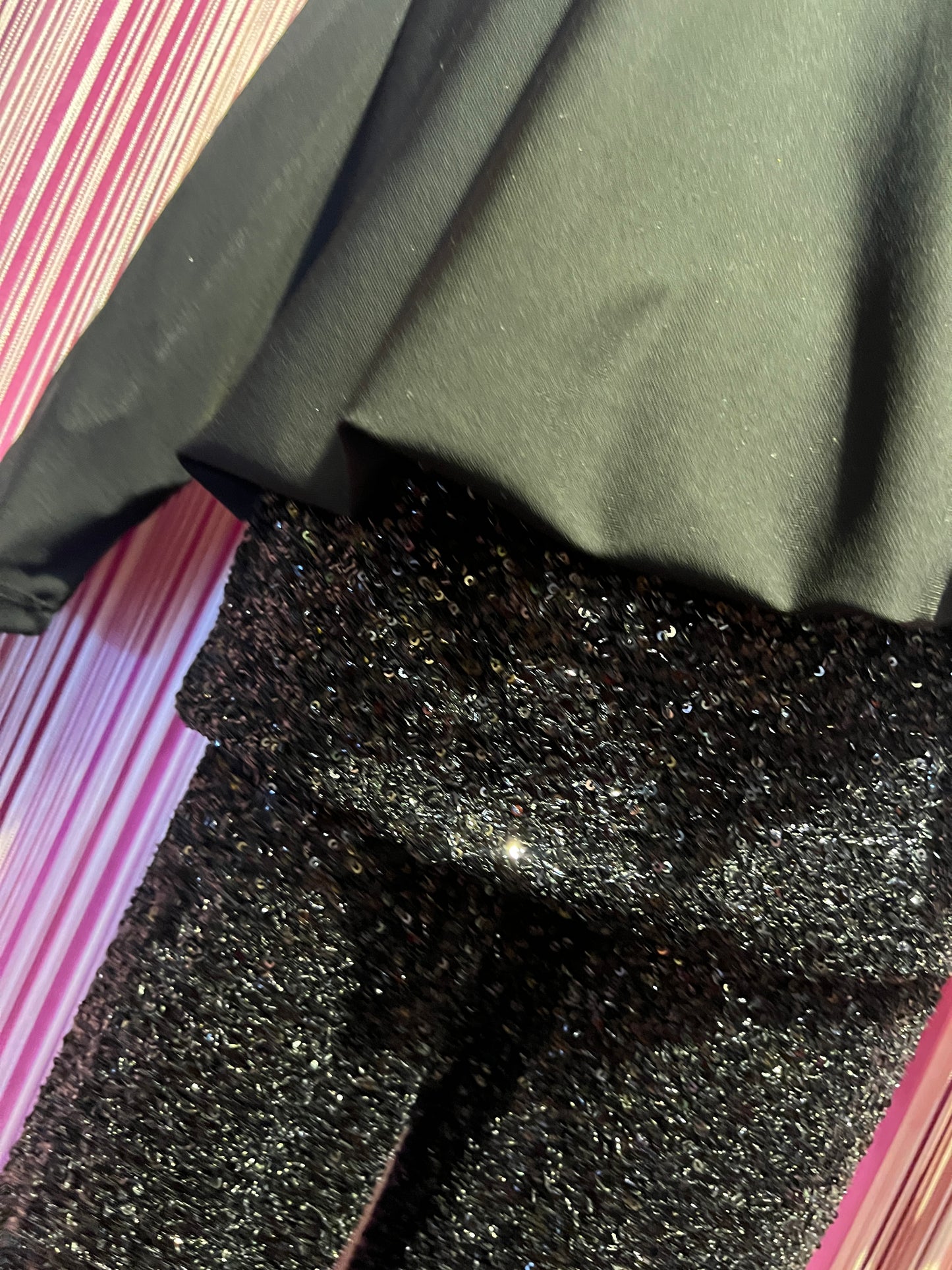 The room completo nero blusa e pantalone dí paillettes
