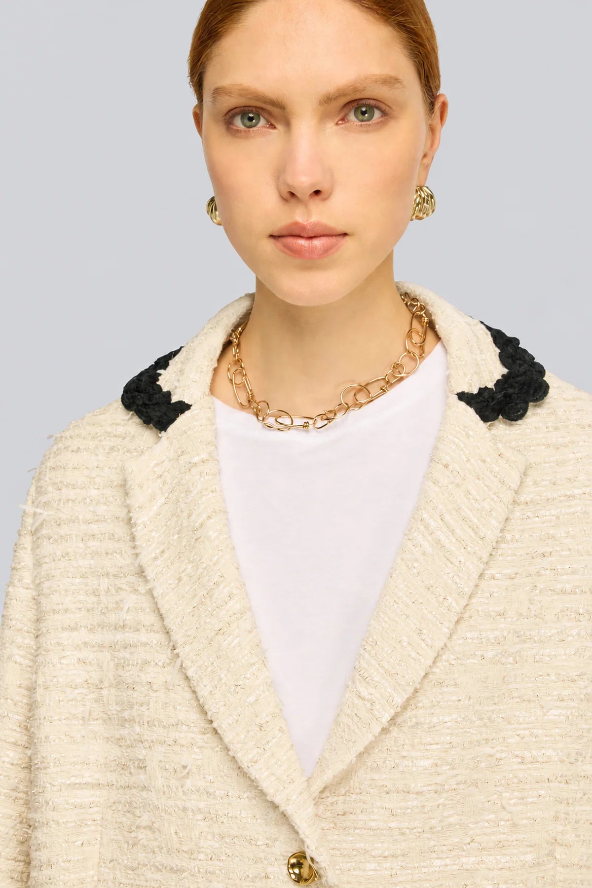 Semicouture giacca burro con profili colletto tasche e polsi neri