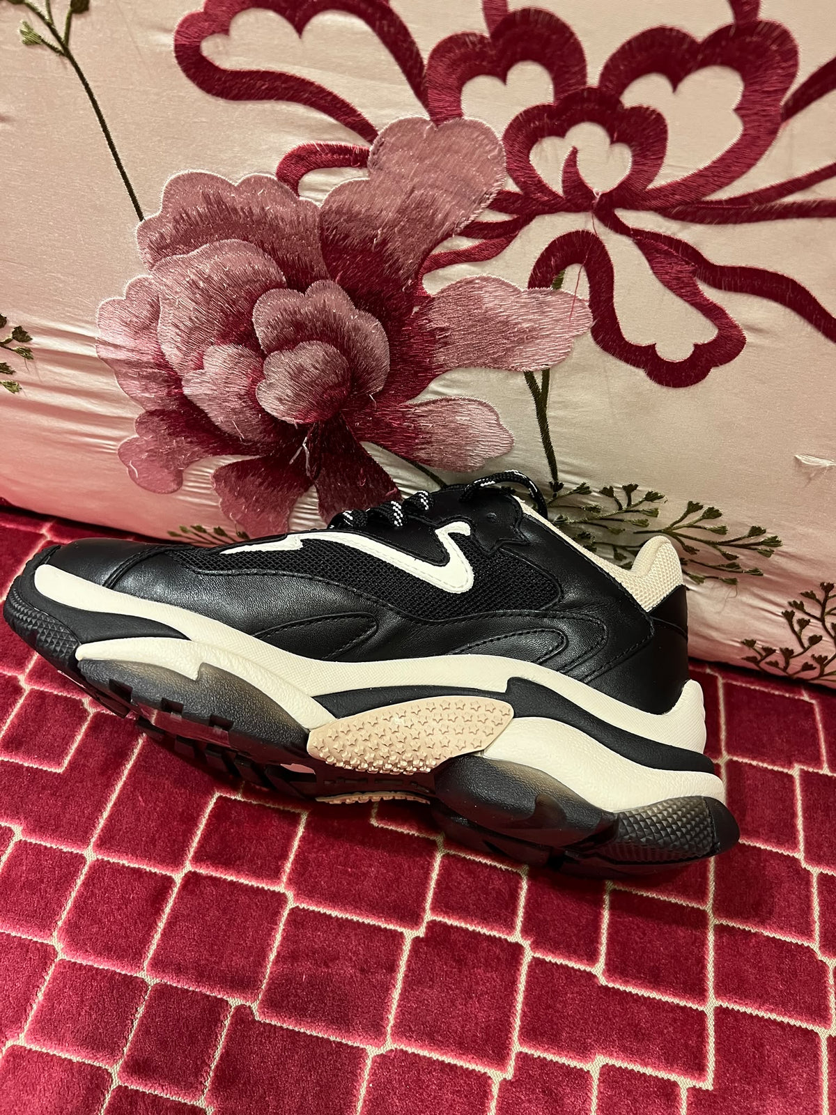 Ash sneakers pelle nera e bianca