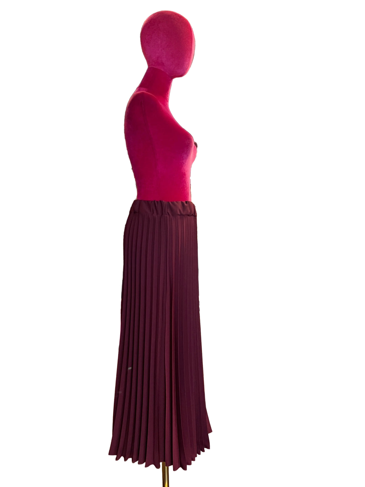 The room gonna burgundi in satin plisse’ con elastico in vita