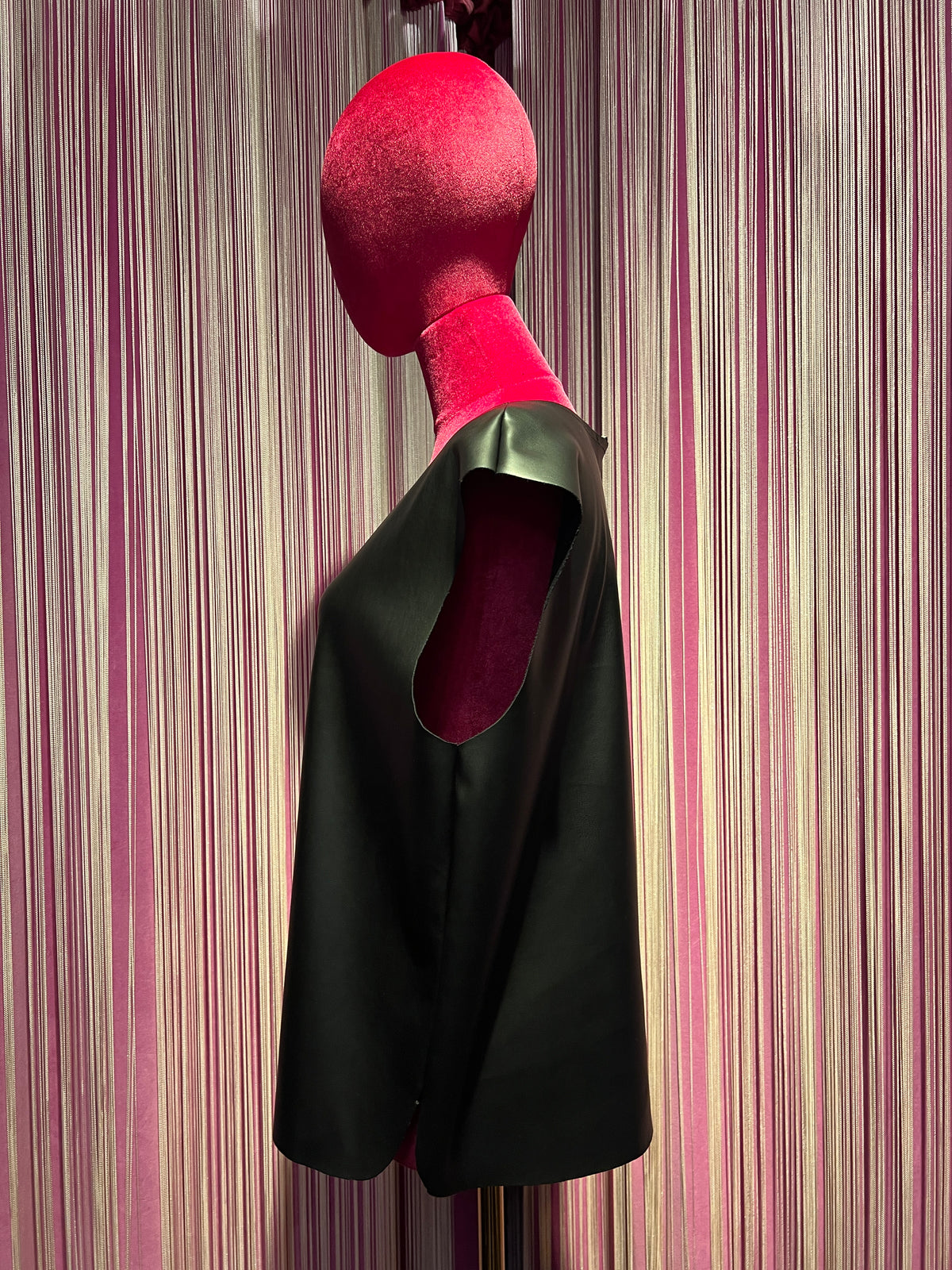 The room top ecopelle nero