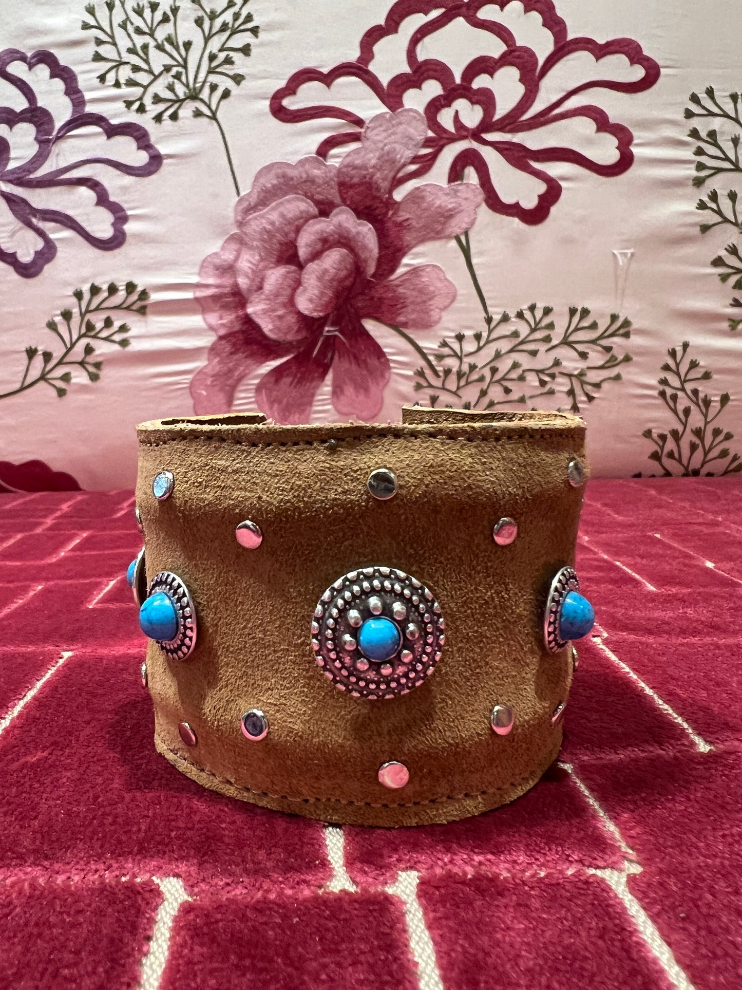 Manuela Ajo creazioni Bracciale regolabile renna con applicazioni pietre azzurre