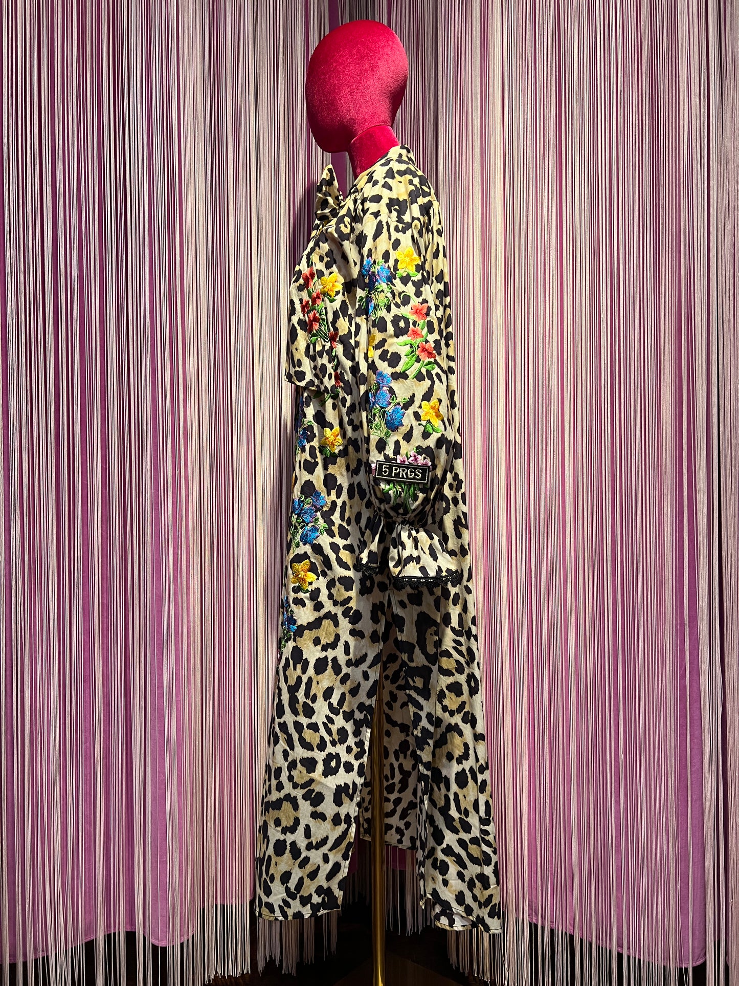 5 Progress abito lungo maculato con fiori ricamati , spacchi laterali , vestibilita’ over