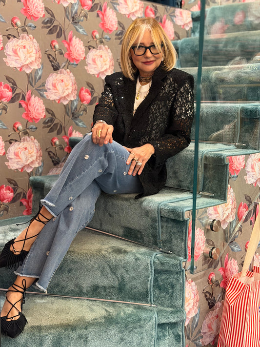 Mon amour Paris jeans con fiori bianchi orlo taglio vivo elasticizzato medio