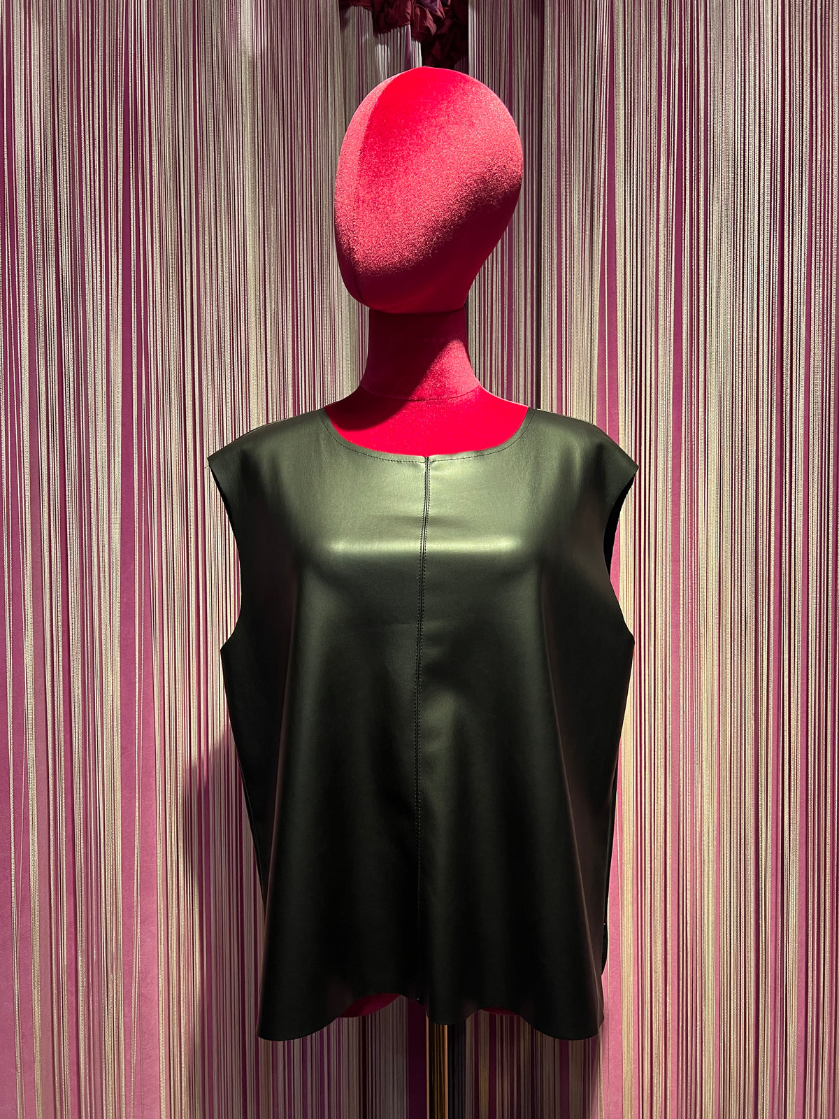 The room top ecopelle nero