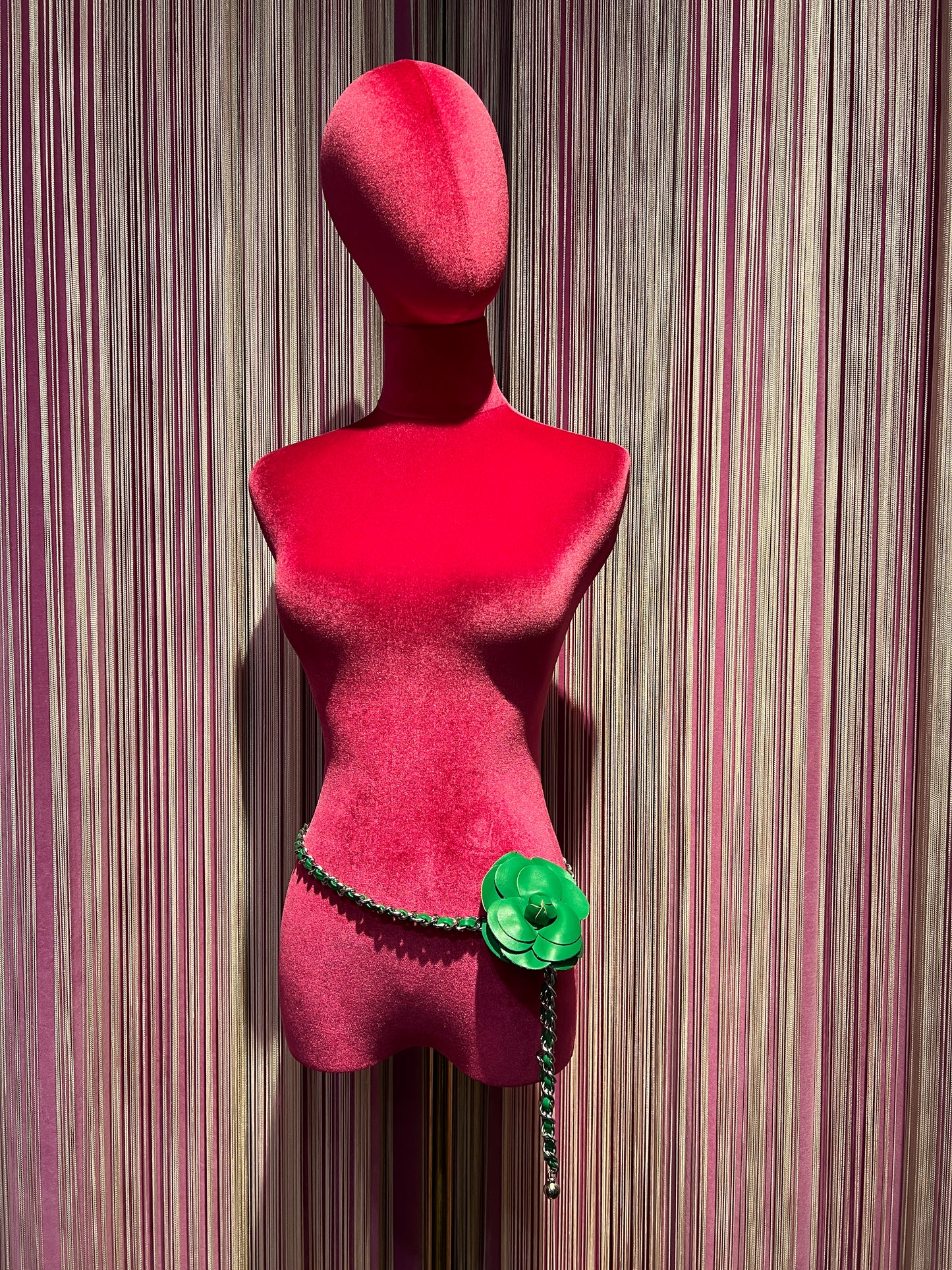 Cintura/collana camelia verde con catena regolabile argento
