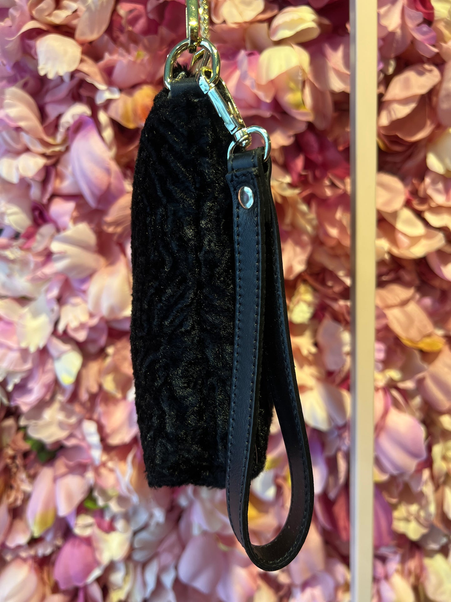 5 Progress pochette ecopelliccia astrakan con patch e tracollina