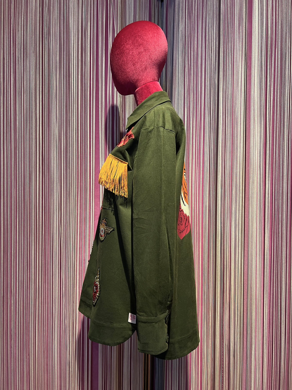 ABpink🩷 giacca Charlotte verde militare con patch cuore sacro tigre sul dietro, vestibilita’ 40/48