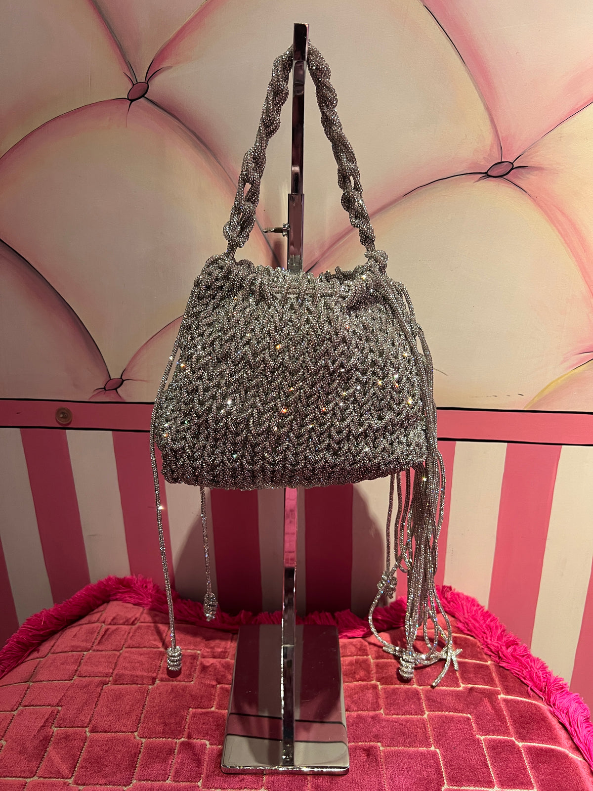 Borsa motivo intrecciato cristalli argento con frange di cristalli