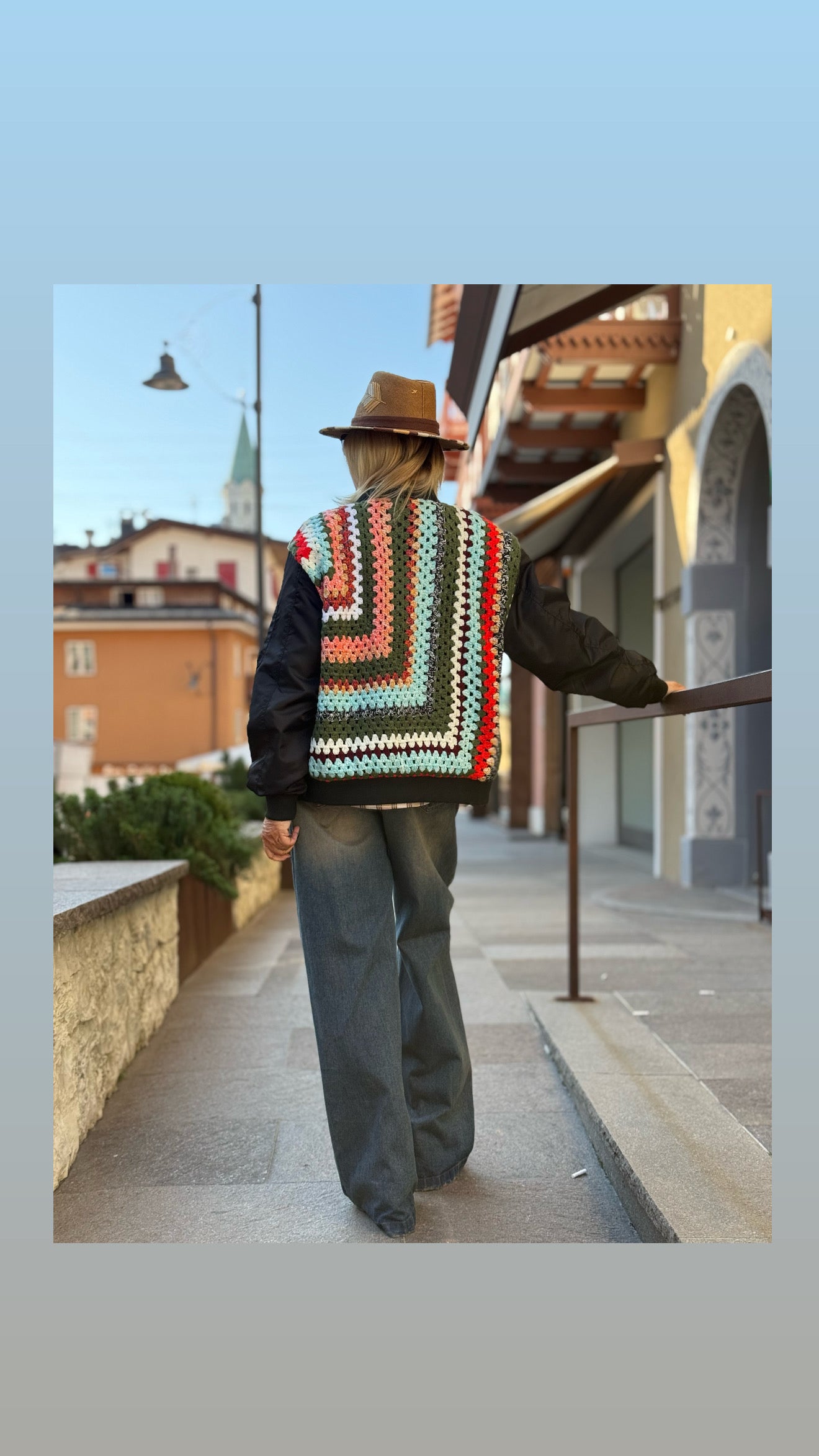 Love & roses bomber over nero posteriore crochet