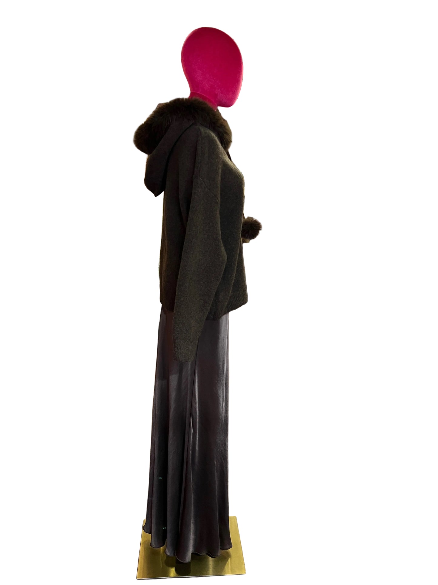 The room completo maglia con teddy , cappuccio con ecopelliccia rimovibile, gonna lunga marrone