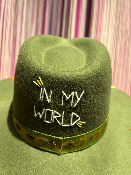 The hatgang cappello in my world verde