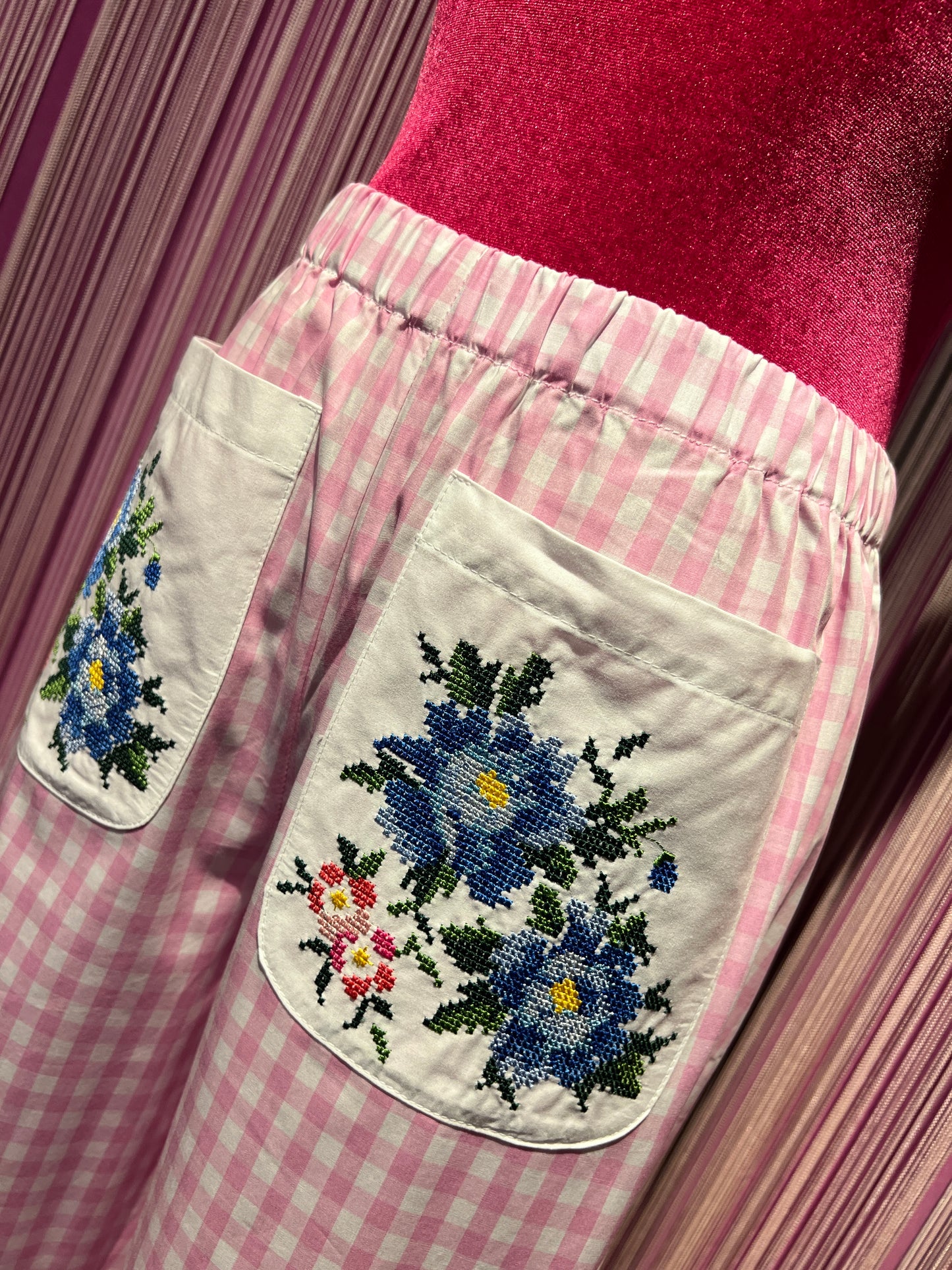 Miki Thumb  completo quadretti vichy con ricami tasche camicia manica lunga e pantalone con elastico in vita