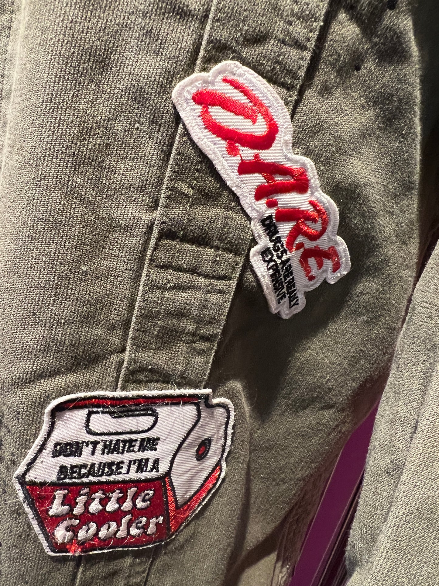 ABpink 🩷giacca la verdina unisex verde militare patch bocca e applicazioni jeans e braccio di ferro