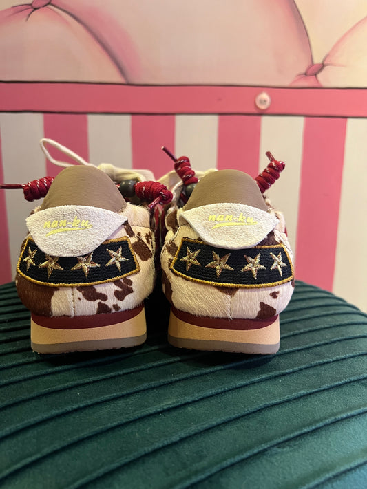 Nan-Ku sneaker cavallino muccato marrone / panna con decorazioni cristalli