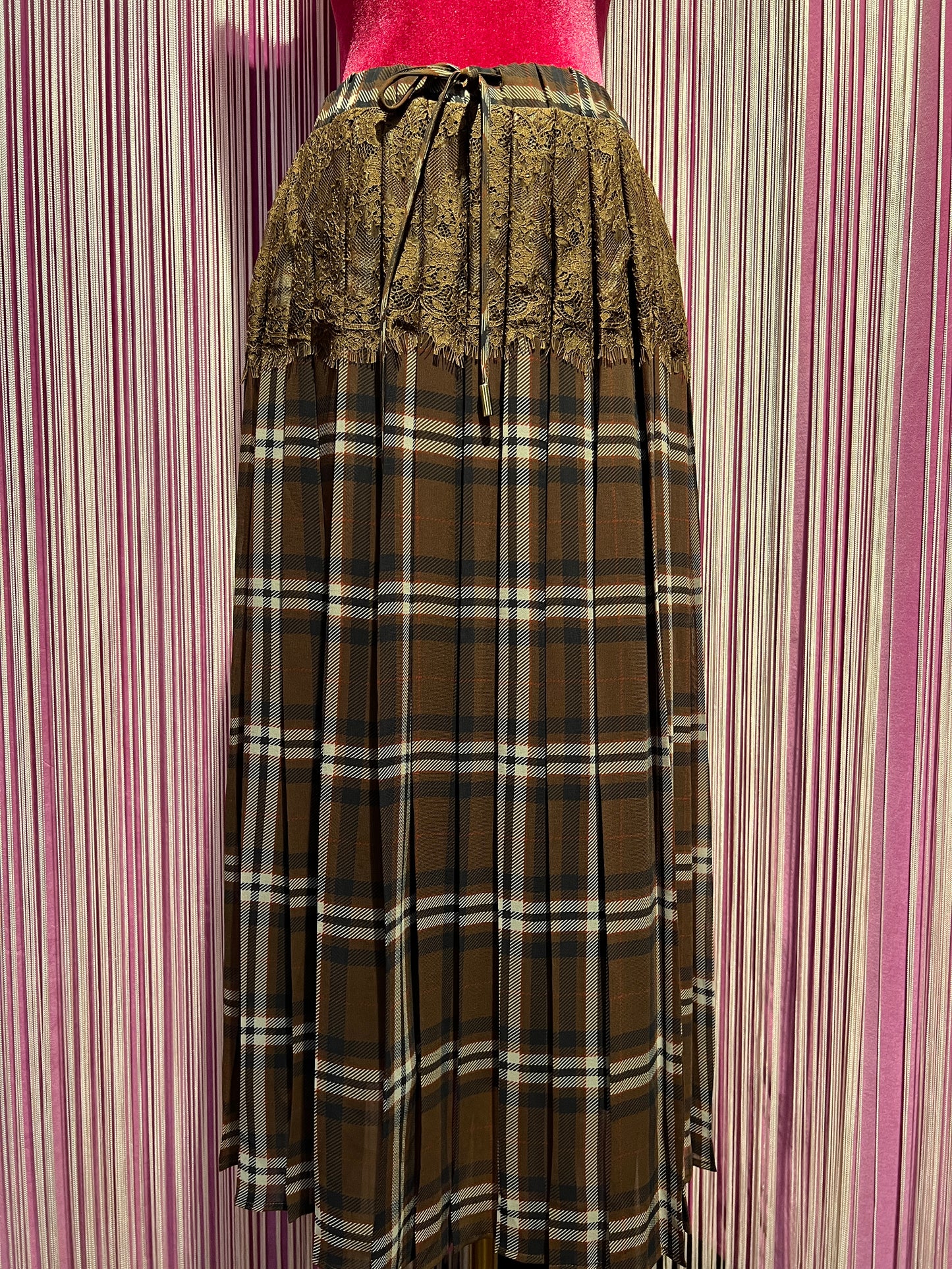 Ermanno Scervino gonna tartan a pieghe in georgette con applicazione pizzo , vita elastica con coulisse