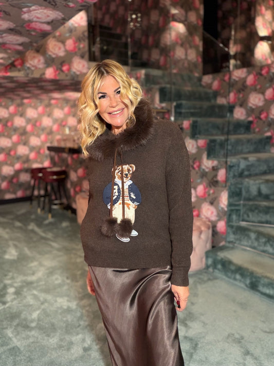 The room completo maglia con teddy , cappuccio con ecopelliccia rimovibile, gonna lunga marrone