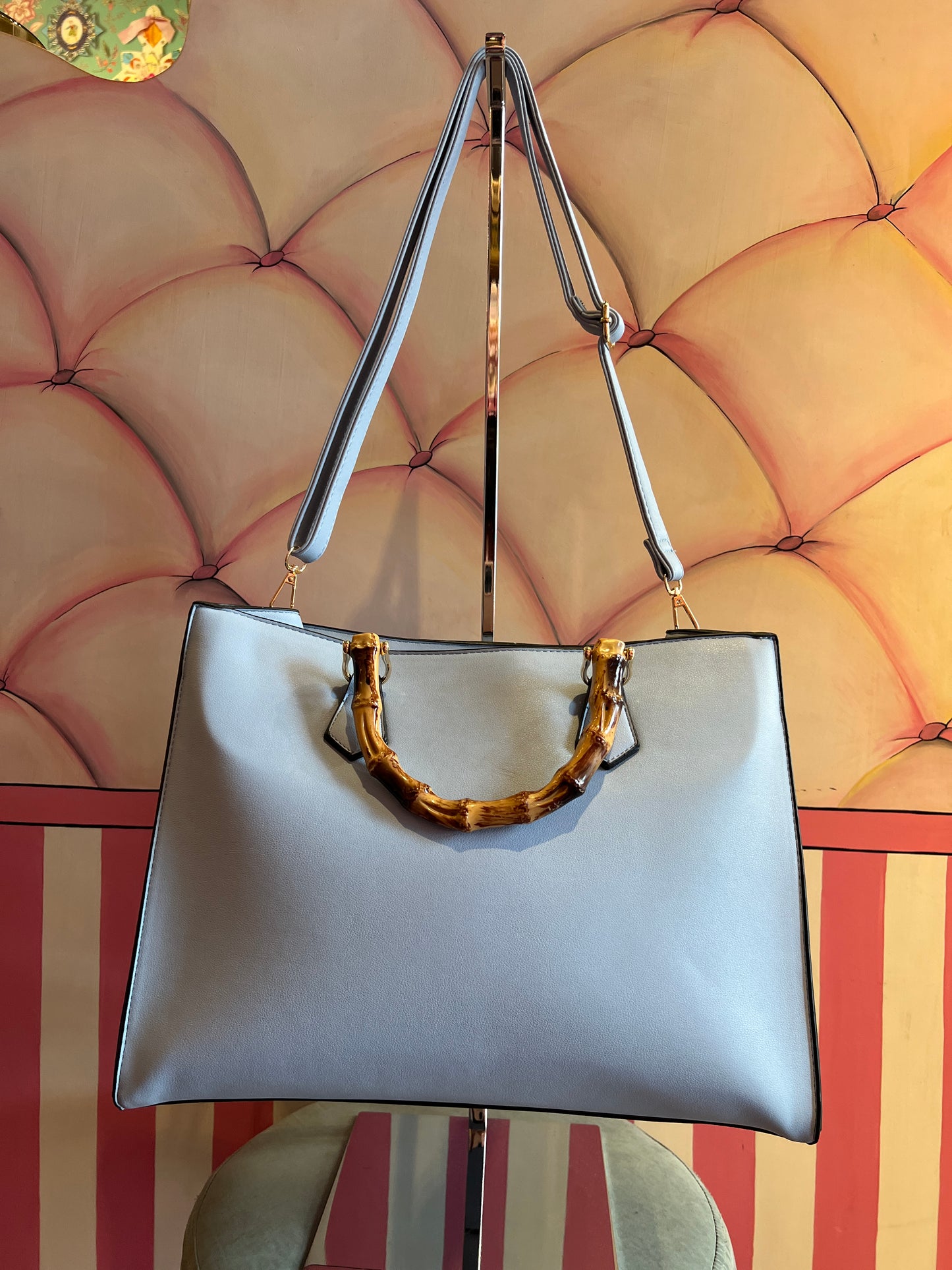 Borsa ecopelle celeste manici bambù con tracolla