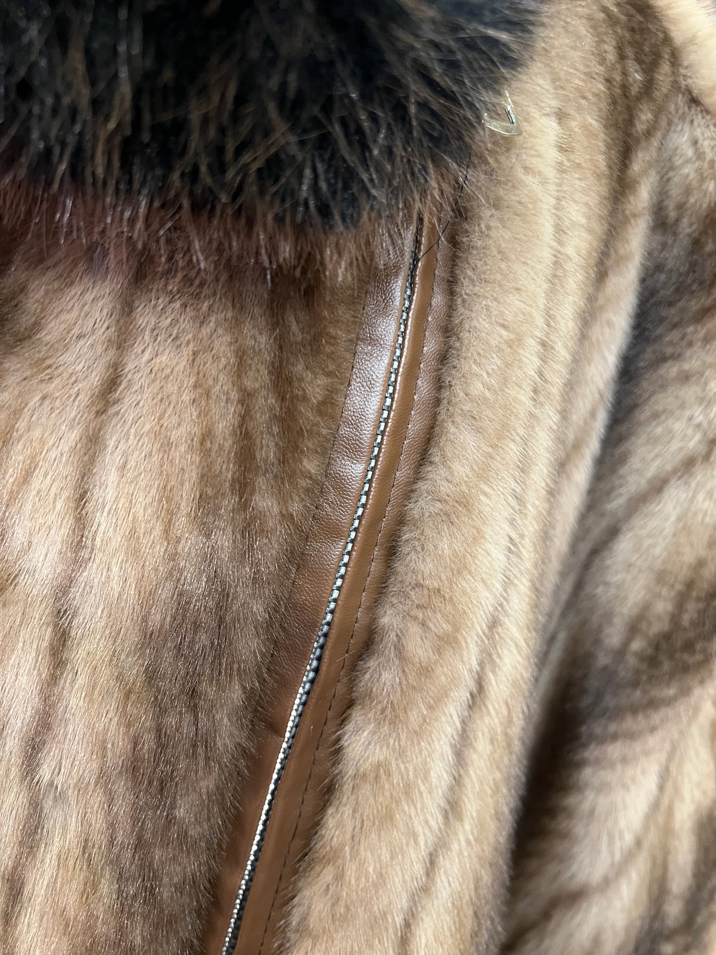 Uncommon giacca ecopelliccia marrone con collo rimovibile chiusura lampo