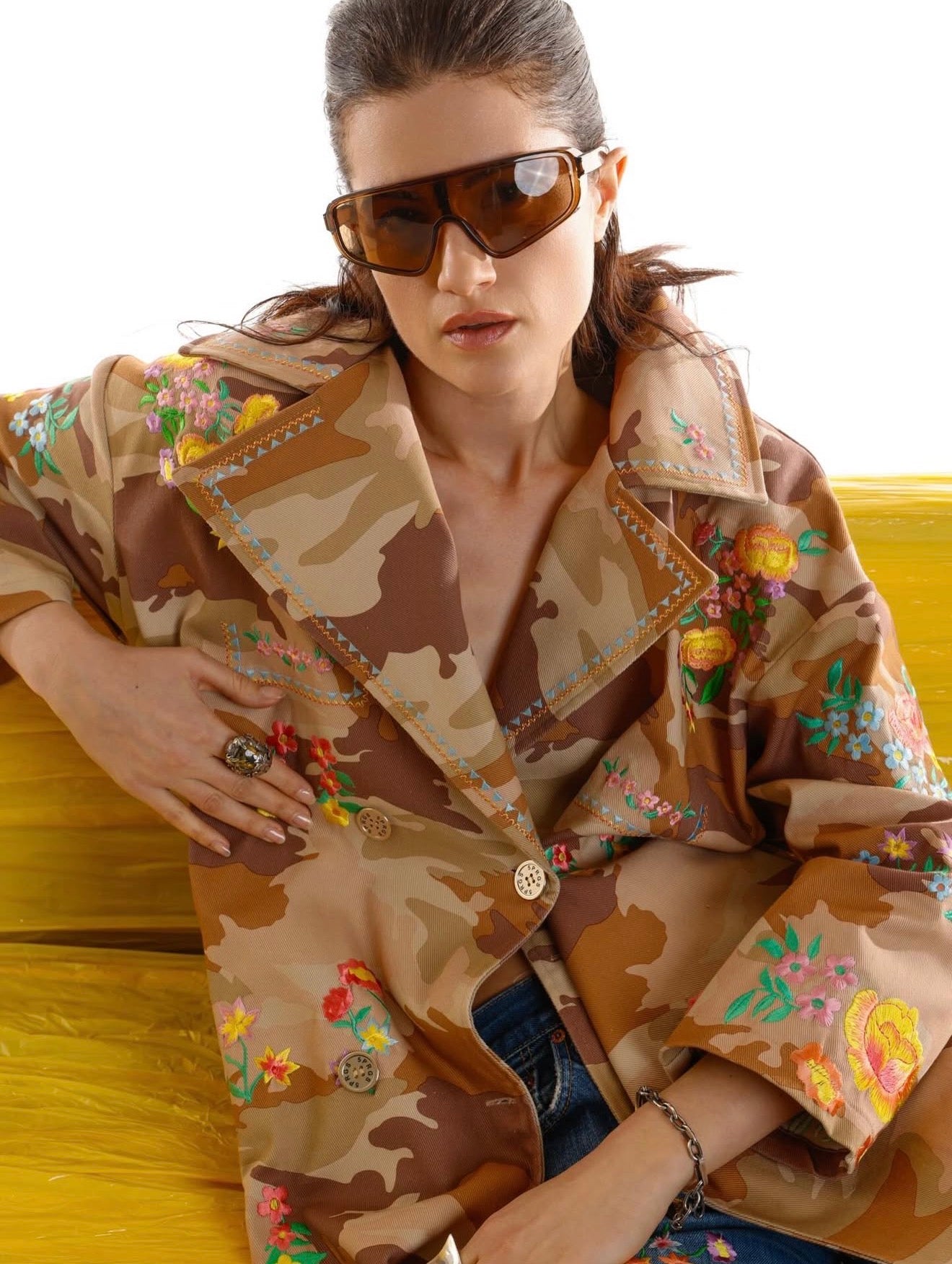 5 Progress cappotto doppiopetto camouflage con decorazioni floreali